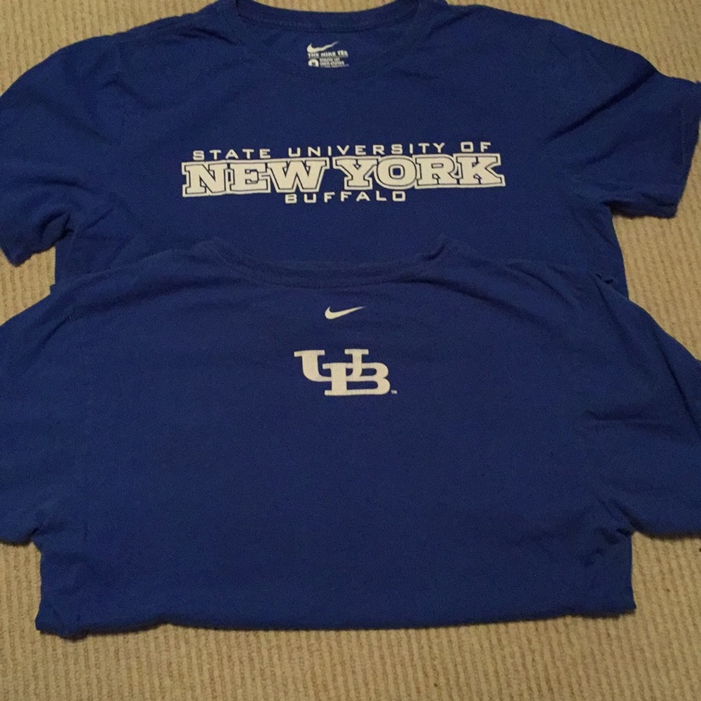 Nike athlete cut T-shirt’s (2). Mediums